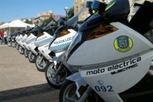 La Policía Local de Algeciras se suma al respeto del medio ambiente con motos eléctricas
