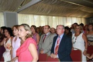 Diversos concejales acuden a la graduación de Relaciones Laborales