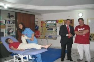 La Asociación de Esclerosis recibe una subvención de La Caixa