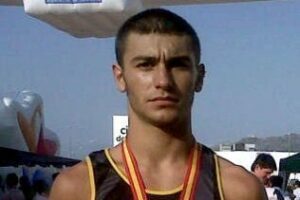 Holgado, noveno con el relevo en Tallín