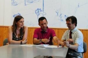 El Patronato de Deportes y el Hotel Aura firman un convenio de colaboración