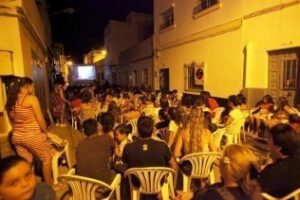 El PSOE pide crear un frente común a favor del programa intercultural Un Barrio de Todos