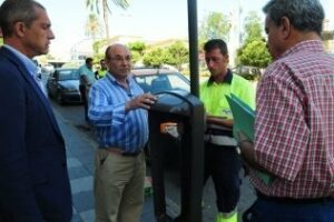 El Ayuntamiento instalará 200 nuevas papeleras en el centro de la ciudad