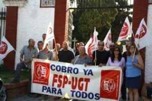 La plantilla de Cementerios de Algeciras cobra un adelanto de 650 euros y fuerza seguir negociando el resto de los pagos