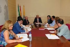 El Ayuntamiento anuncia su intención de ofrecer subvenciones e incentivos a la creación de negocios