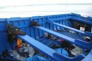 Se elevan ya a siete los cadáveres de la patera que zozobró el lunes en Caños de Meca