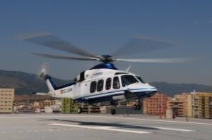Ceutahelicopters se cansa de la burocracia y notifica la suspensión del servicio