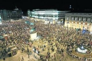 Los indignados proponen acudir este mediodía a Plaza Castilla en solidaridad con los detenidos