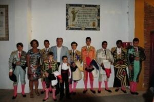 Trece orejas y tres rabos en la XV novillada en clase práctica de la EMTA