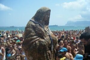 La joven Naomi Santo estrenará en la Romería de la Palma la nueva Salve compuesta por Salvador Andrades