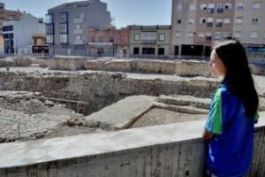 Elena Gil-Guijarro, doble campeona de España en 300 metros vallas: Este año quiero la mínima europea y al menos otro podio nacional"