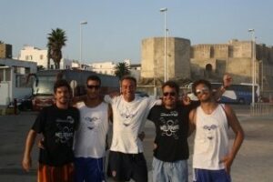 Cuatro aragoneses, los primeros de esta comunidad en cruzar el Estrecho a nado