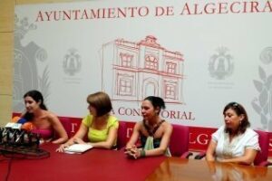 La algecireña Mercedes Alcalá pondrá el broche de oro a la programación cultural de agosto con su espectáculo "pisando fuerte"