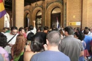 IU llevará al pleno municipal su reclamación de un referéndum constitucional