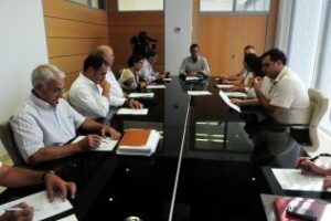 Urbanismo da licencia de obras a tres locales destinados a comercios