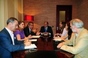 La Asociación de la Prensa propone que los periodistas Pepe Vallecillo y José Luis Tobalina sean el nombre de calles