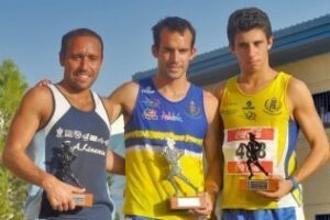 Atletas de clubes algecireños y linenses comparten una carrera con presos de Botafuegos