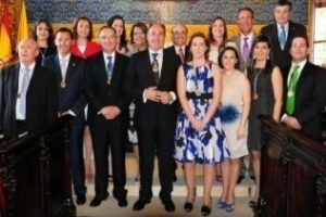 Preguntas Incómodas: ¿Aprueba o suspende al gobierno del PP tras los cien primeros días?