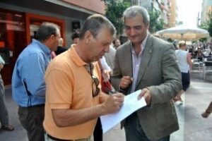 El PA recoge avales para presentarse a las elecciones del 20-N