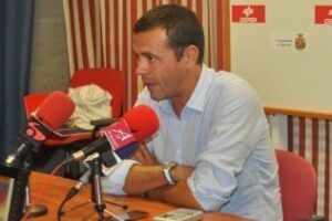 Yiyi: "En partidos como éste pagas la entrada y te vas satisfecho a casa"