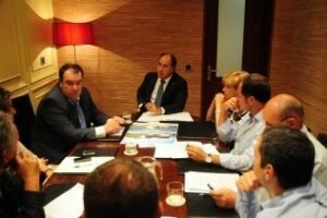 Landaluce considera imprescindible que Zona Franca traiga actividades a la ciudad