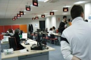 El paro baja en toda la comarca el pasado mes de abril