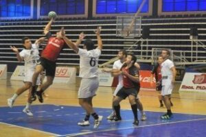 La falta de lanzamiento exterior 'mata' al BM Ciudad de Algeciras ante el Ronda (23-31)