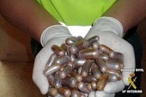La Guardia Civil detiene a una persona con 70 bellotas de hachís adosadas al cuerpo