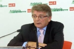 Cabañas asegura que el PP tiene al puerto como "rehén político"