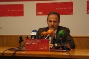 El PSOE presenta sus veinte compromisos electorales con la comarca para crear riqueza y empleo