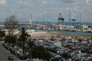 La APBA aumenta desde hoy la superficie de aparcamiento gratuito en el Llano Amarillo