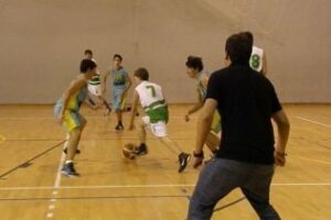 El Junior del CB Algeciras vence al Adesa 80 en un disputado partido
