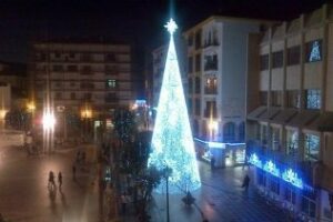 El Ayuntamiento suspende la inauguración del alumbrado navideño previsto para hoy, sin nueva fecha