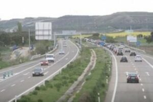 Preguntas incómodas: ¿Cómo ve el acabar con los puentes millonarios que ralentizan la economía del país?