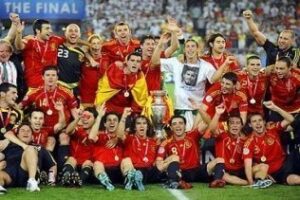 Preguntas Incómodas: Un año más en la Feria, Toros y fútbol con la Eurocopa