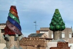 Un nuevo impuesto grava el pernoctar en Cataluña españoles incluidos