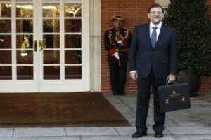 Rajoy dará a conocer su Gobierno en Moncloa a las 19.30 horas