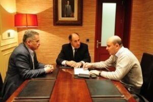 El alcalde aplaude la apuesta del grupo Alonso por invertir en Algeciras