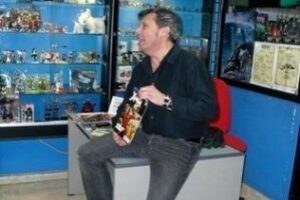 Sección de cómic: Carlos Pacheco. Encuentro con autores en Algeciras (2ª parte)