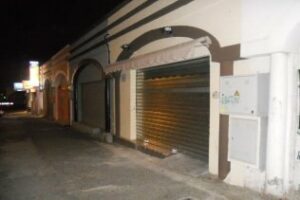 Roban un bar en el Rinconcillo estrellando un coche para acceder al establecimiento