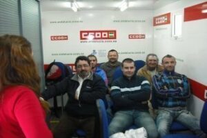 El aula móvil" de prevención laboral de CCOO hace escala en Algeciras