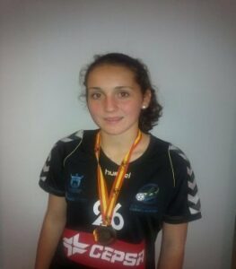 La jugadora del BM Ciudad de Algeciras Yolanda Cabezón, proclamada campeona de España