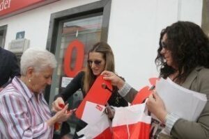 Rocío Melgar pone el rostro del PSOE algecireño en la 'Plataforma en apoyo de Rubalcaba'