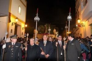 El Medinaceli sale en procesión tras recibir la Medalla de Oro de la ciudad