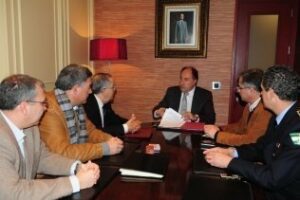 Ayuntamiento y DGT firman un convenio de colaboración en materia de seguridad vial