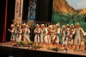 Con aromas a menta y a romero llegaron Los Yerbateros"