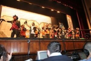 Unas "urracas" que roban aplausos