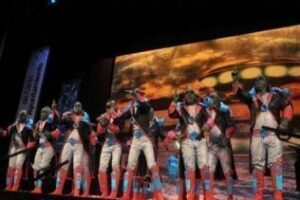 Los marcianos del arte" llegan al Falla