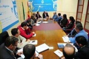 Landaluce comunica a la asociación de La Ermita un calendario para mejoras en La Ermita