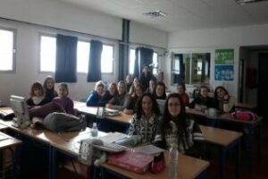 La Mancomunidad informa en los institutos sobre la comunidad gitana